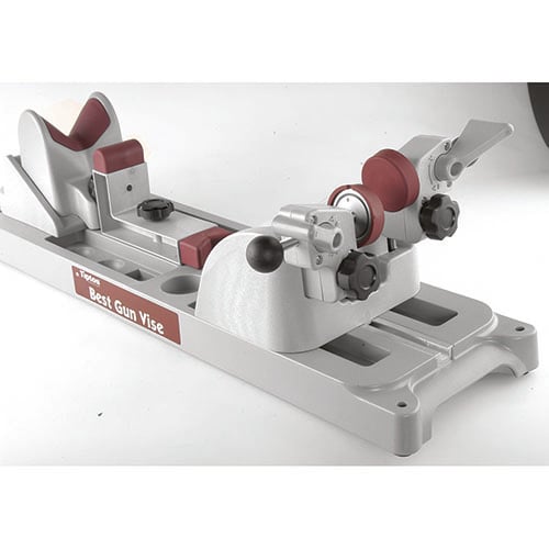 Le Tipton Best Gun Vise™ est l'outil idéal pour l'entretien de tes armes, compatible avec de nombreux modèles et fabriqué en matériau résistant aux solvants.