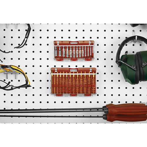 Le set Tipton Ultra Jag/Brush de 13 pièces est idéal pour un nettoyage précis, avec des brosses spécifiques pour calibres .17 à .45 dans une boîte durable.