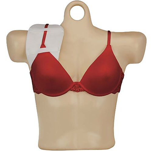 Le Hidden Comfort Recoil Shield pour femmes offre une protection contre le recul, se fixe facilement à ton soutien-gorge et reste en place grâce à son système de fermeture.