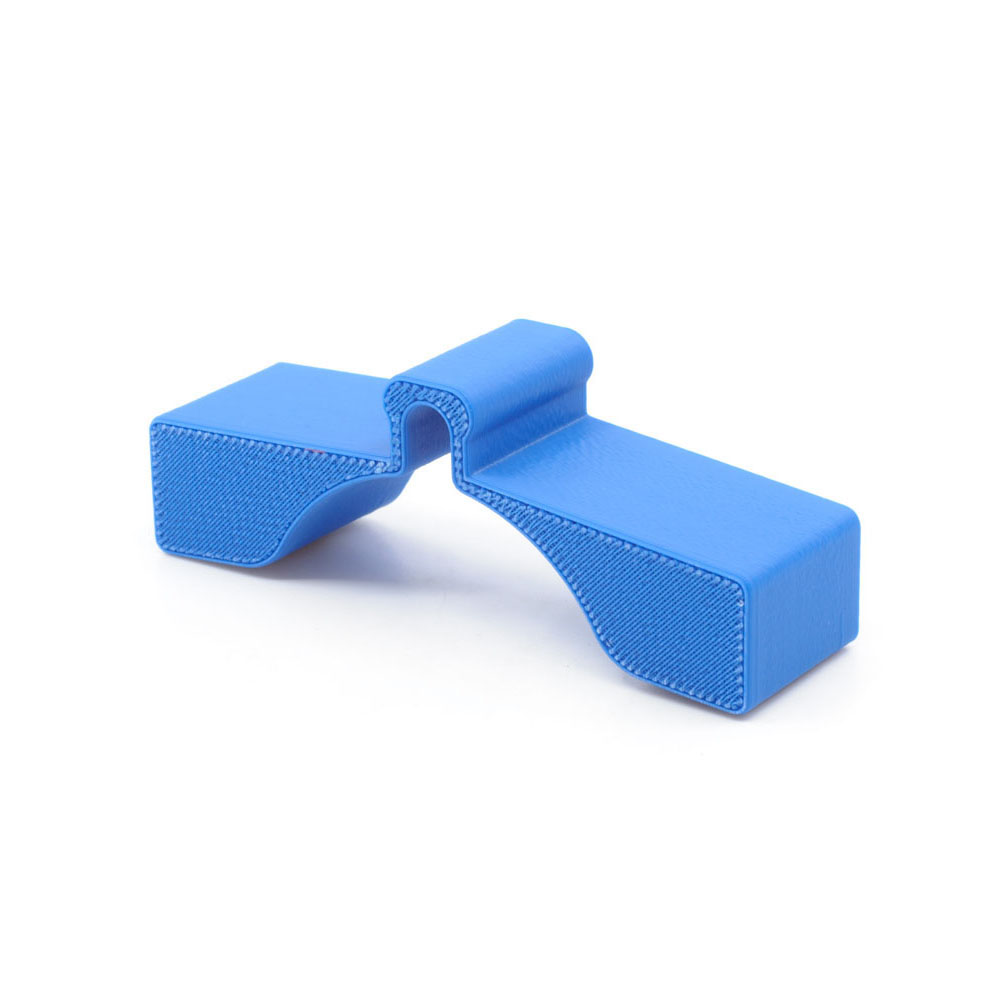 Le Debris Catcher ARMANOV pour Casefeeder Dillon Super 1050 collecte élégamment les débris, évitant le désordre sur ton banc de rechargement.