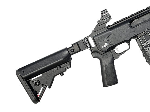 Le Mossberg 590 Stock et le Mossberg 590R Folding Stock de CHISEL MACHINING offrent une durabilité exceptionnelle et une flexibilité optimale pour ton arme.
