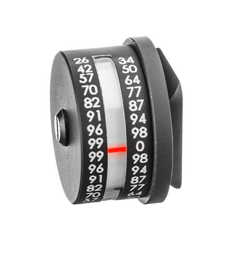L'Angle Degree Indicator d'ERATAC t'aide à compenser la gravité en tir en pente, avec un niveau intégré et une visibilité parfaite pour une précision optimale.