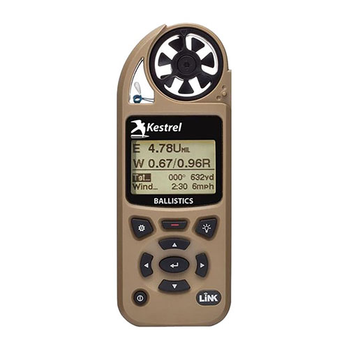 Le Kestrel 5700 offre un solveur ballistique G1/G7, une connectivité LiNK, et un affichage haute résolution, idéal pour le tir longue distance.