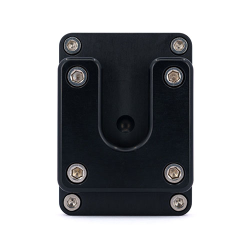 Le Clamp Lock d'OBI SYSTEMS offre une fixation robuste et polyvalente pour ton équipement, compatible avec les systèmes MOLLE et montable verticalement ou horizontalement.