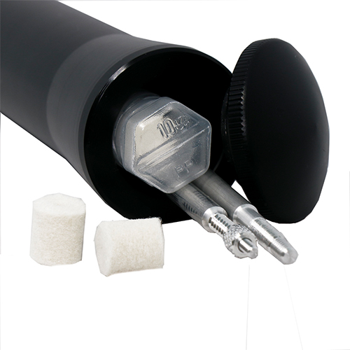 Le PISTOL CLEANING ROD de VFG, en acier inoxydable ou en aluminium léger, offre une prise ergonomique et un nettoyage facile grâce à ses roulements à billes.