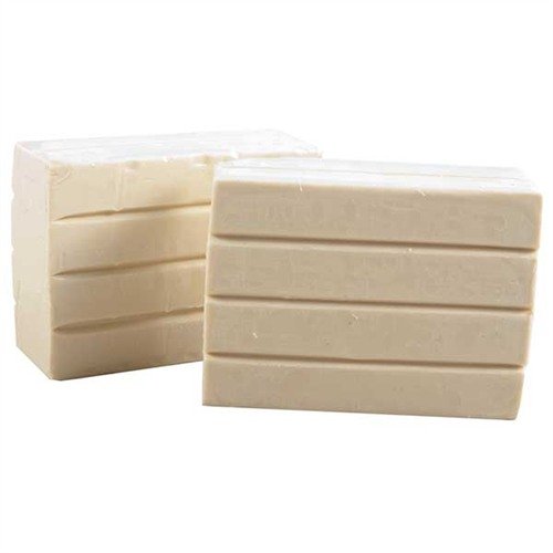 Utilise cette pâte à modeler légère et non séchante pour combler facilement les vides autour du triggerguard et éviter les tracas lors du bedding.