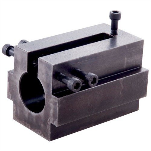 L'outil de staking AR-15/M16 te permet de fixer les vis du carrier key facilement et sans risque d'endommager le tout, même sous tir rapide.