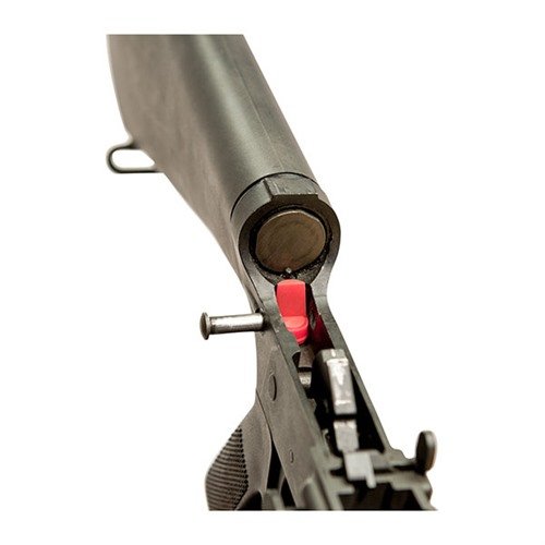 Améliore la précision de ton AR-15/M16 avec l'ACCU-WEDGE de Brownells, un simple wedge en caoutchouc qui élimine le jeu entre les récepteurs.