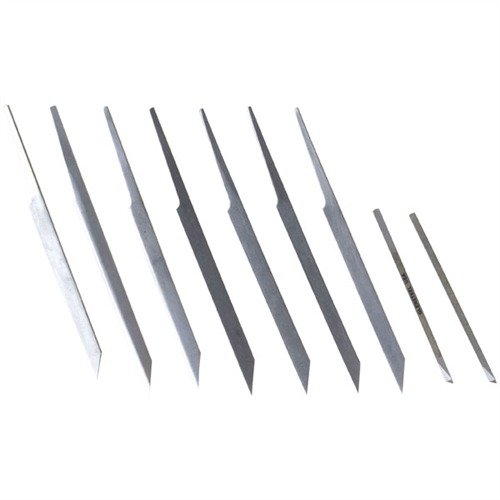 Le kit de débutant de James Meek te fournit 9 outils essentiels pour l'ornementation, incluant des gravers pour détails fins et lettres en relief.