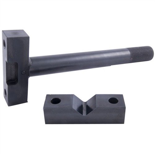 Le système d'action wrench universel de Brownells protège ton récepteur avec un maintien en acier, évitant les dommages coûteux sur la plupart des carabines.