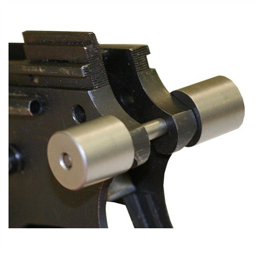 Le jig d'installation Beavertail d'Ed Brown te permet de meuler avec précision les oreilles du cadre pour un ajustement parfait des sécurités Beavertail.