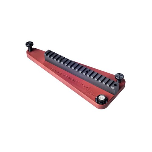 Le Dead Level te permet de niveler ton réticule avec précision, éliminant toute marge d'erreur, grâce à sa construction en aluminium et son revêtement anodisé.