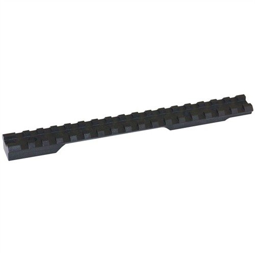 Le rail de lunette Badger Ordnance pour Remington 700 Long Action offre un angle intégré pour des tirs longue distance, avec un design robuste et un montage Picatinny.