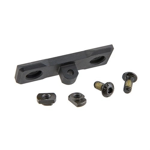 Le M-LOK Bipod Mount de MAGPUL permet de fixer des bipieds avec un design élégant et robuste, offrant un support solide et une installation facile sur M-LOK.