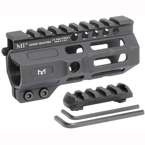 Le handguard Combat M-LOK est léger, en aluminium, avec un design free-float, 7 points d'attache M-LOK et un rail Picatinny pour personnaliser ton AR-15.