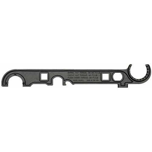La clé AR Professional Armorer's Wrench de Midwest Industries est polyvalente, robuste et idéale pour l'entretien des fusils AR 5.56 et 7.62, avec des fonctionnalités pratiques.