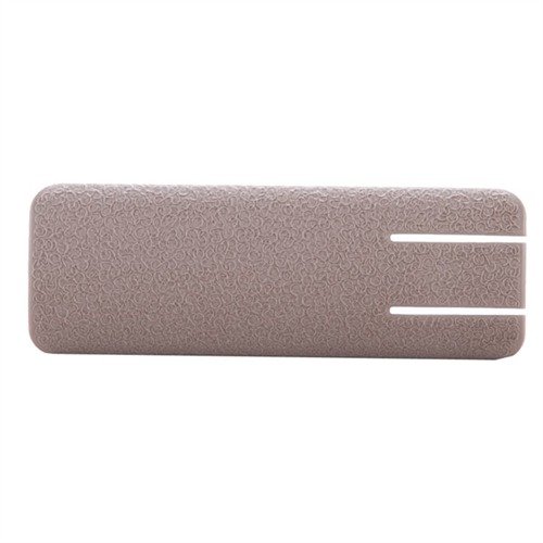 La couverture Picatinny FN SCAR offre une prise non glissante, protège les surfaces usinées et résiste aux impacts et à la chaleur pour un contrôle optimal de l'arme.