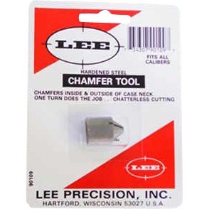 Le LEE Chamfer Tool est idéal pour chanfreiner et ébavurer les collets de douilles, enlever le crimp des poches de percuteur, tout en coupant rapidement sans vibrations.