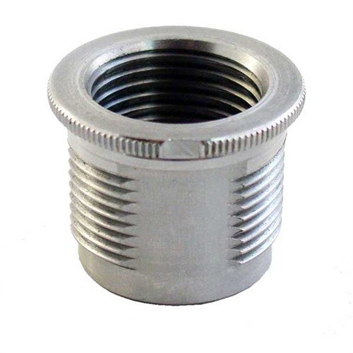 Avec ce pack de 2 Breech Lock Quick Change Bushings, change tes outils de rechargement rapidement et avec précision sur les presses Lee à système Breech Lock.