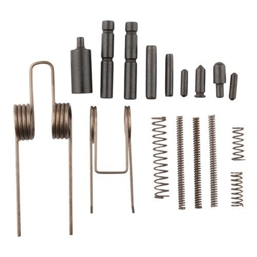 Ce kit comprend 17 pièces essentielles pour ton AR-15, parfait pour un assemblage rapide ou comme kit de remplacement d'urgence pour les petites pièces.
