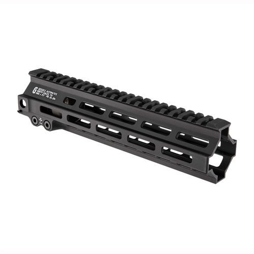 Le rail modulaire AR-15/M16 MK8 est léger, en aluminium de qualité aéronautique, avec de nombreux points de fixation M-LOK et un design ergonomique pour un confort optimal.