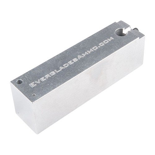 Cette fixture te permet de maintenir les canons 1911 bien droits pour couper la largeur et la longueur du hood en une seule opération, avec précision.