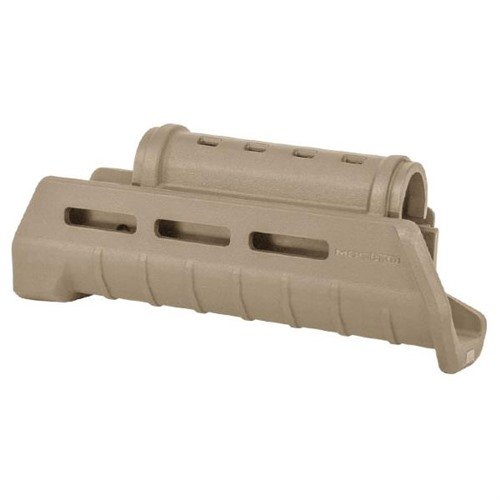 Améliore ton AK avec les MOE AKM Handguards de Magpul : prise prolongée, protection thermique intégrée, compatibilité M-LOK et couvercle de tube de gaz.