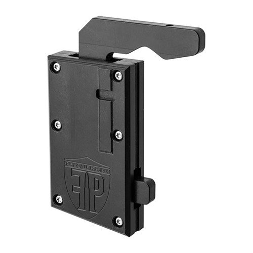 Le DRY FIRE DEVICE pour AR-15/M16 offre une expérience de tir à sec réaliste, facile à utiliser et protège ton équipement. Idéal pour l'entraînement hors saison!