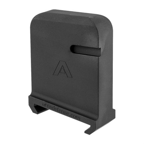 L'adaptateur de chargeur MCR de FightLite te permet d'attacher des pochettes de munitions style SAW à ton lower receiver AR-15/M16, parfait pour l'utilisation avec les upper MCR.