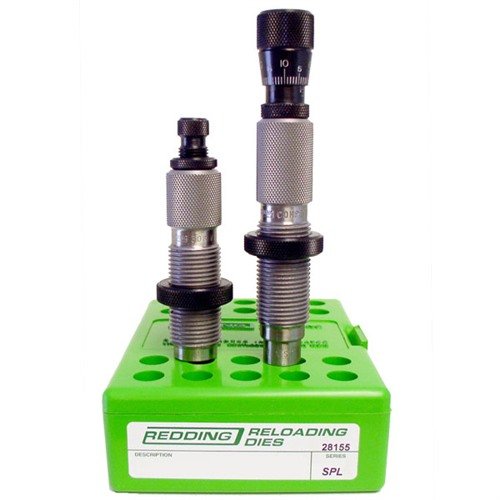 Le set de dies MASTER HUNTER 308 Winchester de Redding offre un alignement précis et un chargement d'ammo cohérent pour des performances optimales lors de la chasse.