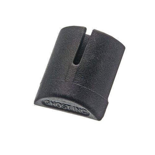 Le Ghost Grip Plug pour Glock® 42/43 empêche la poussière d'entrer, s'installe facilement sans modifications et offre un look fini et soigné.