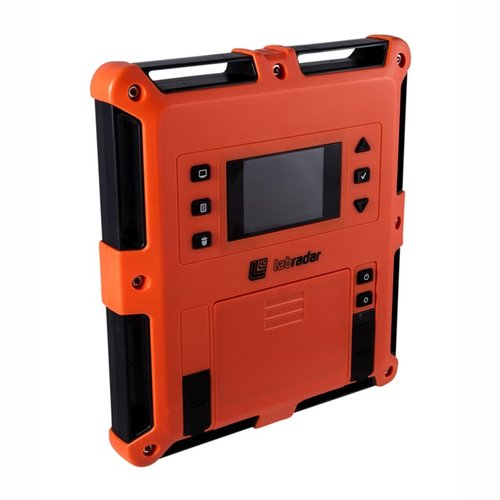 Le chronographe Doppler LabRadar mesure la vitesse des projectiles avec une précision inégalée, sans être affecté par la lumière, et enregistre des données téléchargeables.