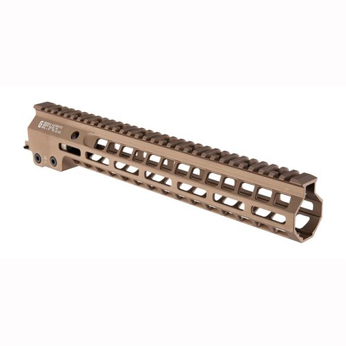 Le Geissele MK14 Super Modular Rail est léger, robuste, avec un profil étroit, des slots M-LOK et un rail Picatinny pour un maximum d'accessoires.