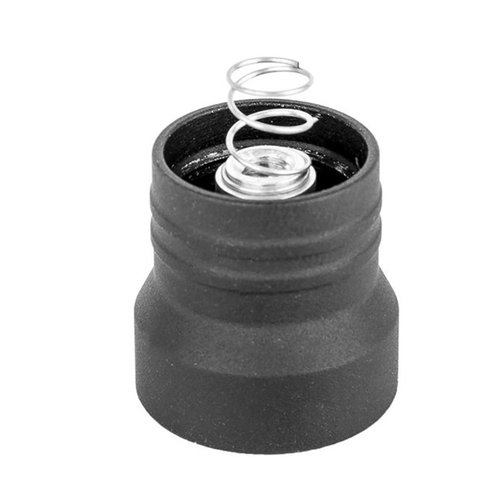 Le Momentary Tailcap d'Arisaka facilite l'utilisation de ta lumière Scout, offrant une manipulation intuitive sans clics indésirables, léger et durable.