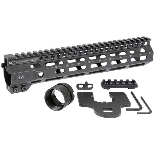Le handguard Combat M-LOK pour AR-15 est en aluminium, offre un design free-float, 7 points d'attache M-LOK et un rail Picatinny pour personnaliser ton arme.