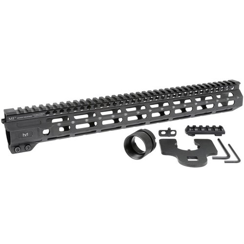 Le handguard Combat M-LOK de Midwest Industries est léger, en aluminium, avec 7 points de fixation M-LOK et un rail Picatinny pour personnaliser ton AR-15.