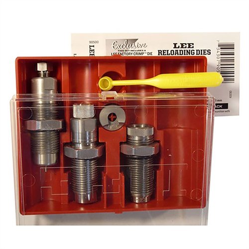 Le PACESETTER 3-DIE SET pour 26 Nosler inclut un Full Length Sizing Die, un Bullet Seating Die, un Factory Crimp Die et plus, compatible avec toutes les presses 7/8"-14.