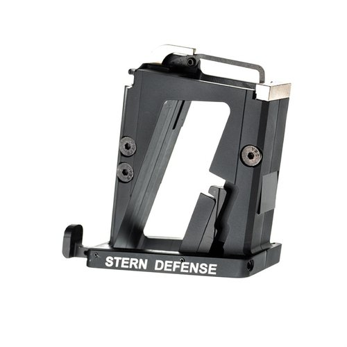 Transforme facilement ton AR-15 en 9mm avec l'adaptateur Stern Defense, compatible avec les chargeurs S&W M&P/Sig 320, léger et rapide à installer.