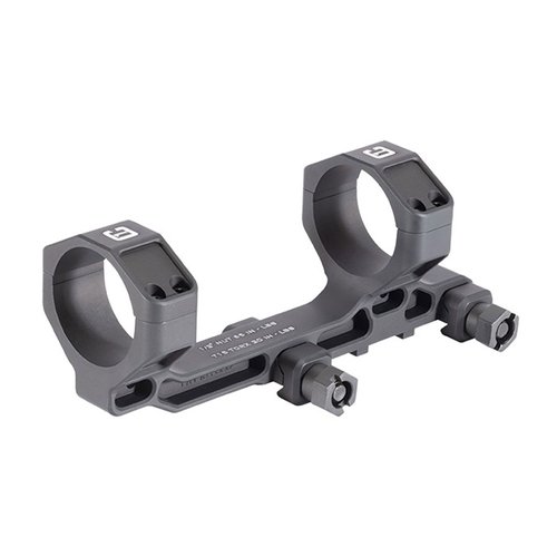 Le montage modulaire Badger Ordnance Condition One maximise les options de fixation, réduit la déviation et s'adapte parfaitement aux équipements de vision nocturne.