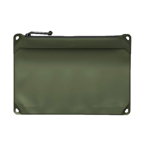 Le DAKA Pouch de Magpul est résistant, avec une texture anti-glisse, une fenêtre pour une organisation facile, et une fermeture éclair YKK AquaGuard®.