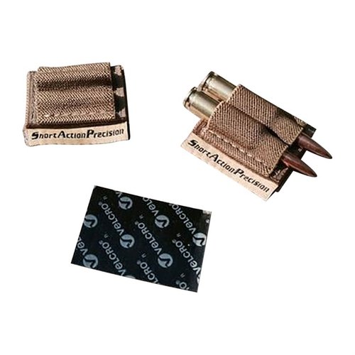 Avec le SAP Two Round Holder, tu peux garder deux cartouches à portée de main, facilement fixable avec Velcro sur ta carabine près du port d'éjection.