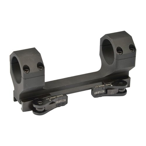 Le Delta Scope Mount d'American Defense est léger, robuste, et s'adapte parfaitement aux rails Picatinny grâce à son système QD Auto Lock, sans outils nécessaires.