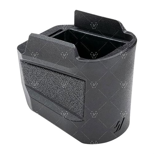 Améliore le rechargement de ton SIG SAUER P320 avec l'Extended Magazine Plate de Strike Industries, ajoutant 5 cartouches et un look agressif.