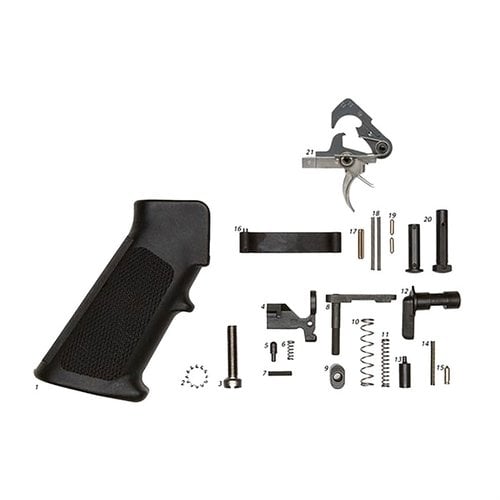Le kit de pièces inférieures AR-15 avec ACT Trigger comprend tout ce dont tu as besoin pour assembler ton lower, avec option de grip inclus ou non!
