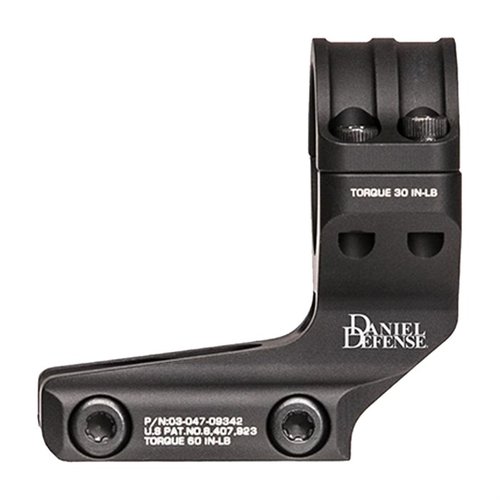 Le montage Red Dot Optic de Daniel Defense est léger (3,15 oz), fabriqué en aluminium durable, et utilise la technologie Rock & Lock pour une installation facile.
