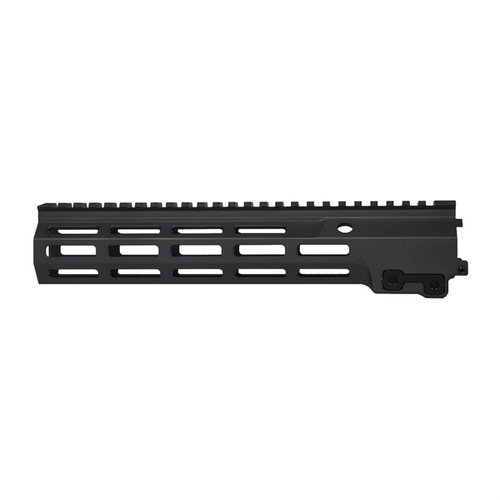 Le rail Geissele MK16 M-LOK offre rigidité, installation facile, et personnalisation maximale avec ses slots M-LOK et picatinny, parfait pour les tireurs exigeants.