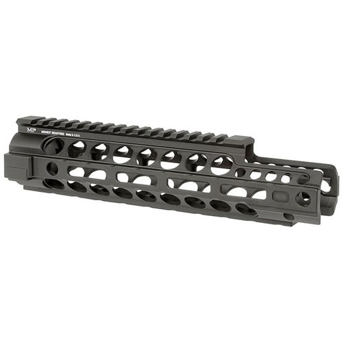 Les garde-main M-Lok à deux pièces de Midwest Industries sont légers, robustes, avec un rail monolithique et 5 sockets QD pour un montage facile d'accessoires.