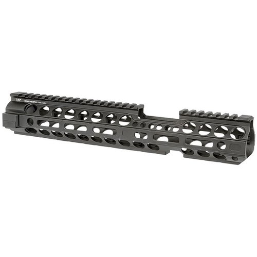 Les handguards M-Lok de Midwest Industries sont légers, robustes, avec un rail monolithique et 5 sockets QD pour accessoires, parfaits pour ton AR-15.