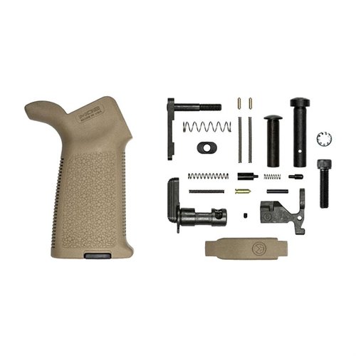 Le kit de pièces AR-15 MOE d'Aero Precision inclut tout ce qu'il te faut pour assembler un lower receiver, avec une poignée Magpul MOE en FDE ou noir.