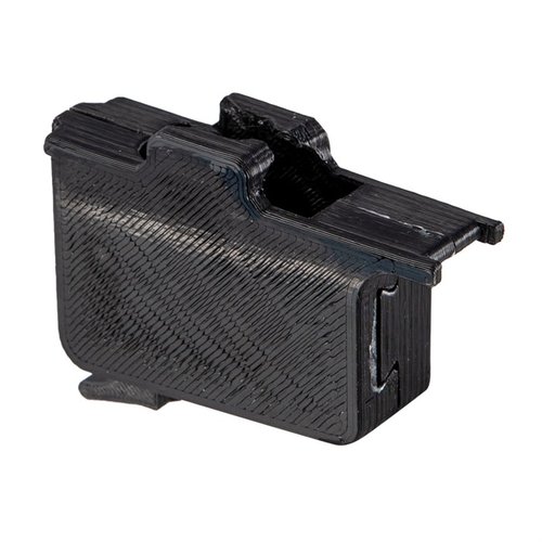 Accélère le chargement de tes chargeurs .22 LR avec l'adaptateur McFadden, conçu sur mesure pour ton arme, pour un chargement rapide et sans effort!